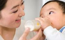 宝宝喝奶粉便秘怎么办？
