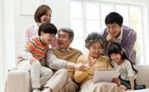 老人选择独居的原因 说服独居父母同住的技巧