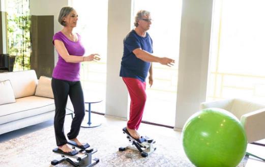 老人居家健身小动作 老人日常运动的8个注意事项